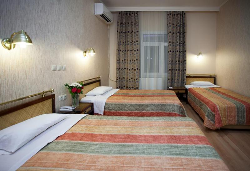 Olympos Hotel Komotiní Rom bilde
