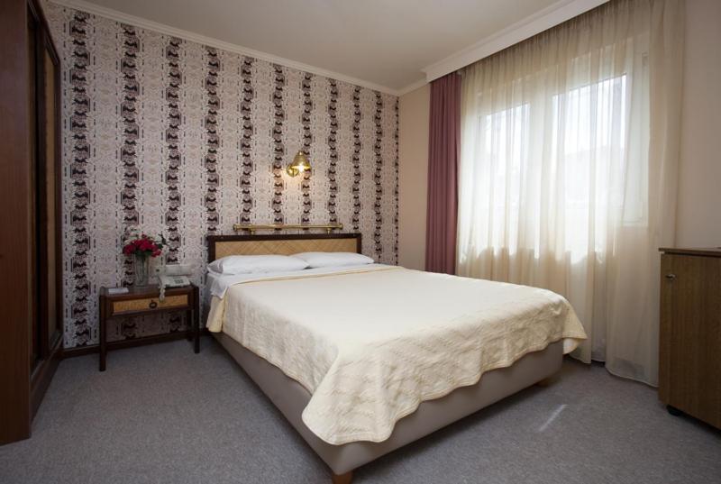 Olympos Hotel Komotiní Rom bilde